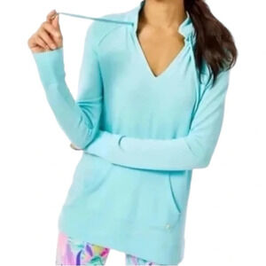 Lilly Pulitzer Blue Ibiza Luxletics Cassi Popover top size small